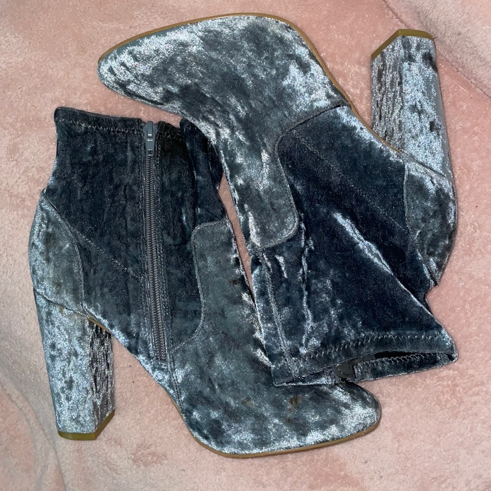 Silver/Grey Suede heel booties